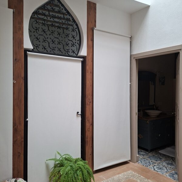 The small covered little courtyard