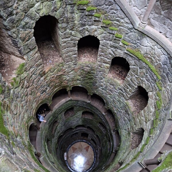 A víz nélküli kút fentről...