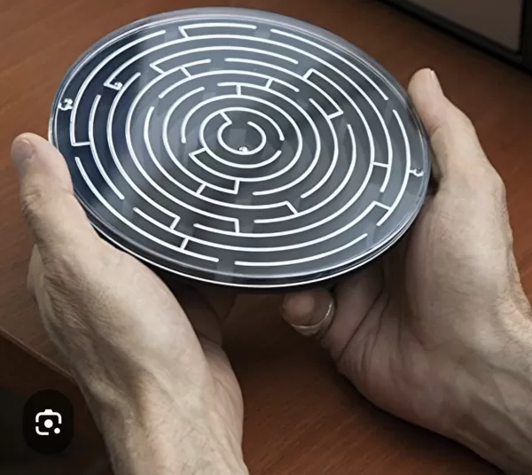 Labyrinth game