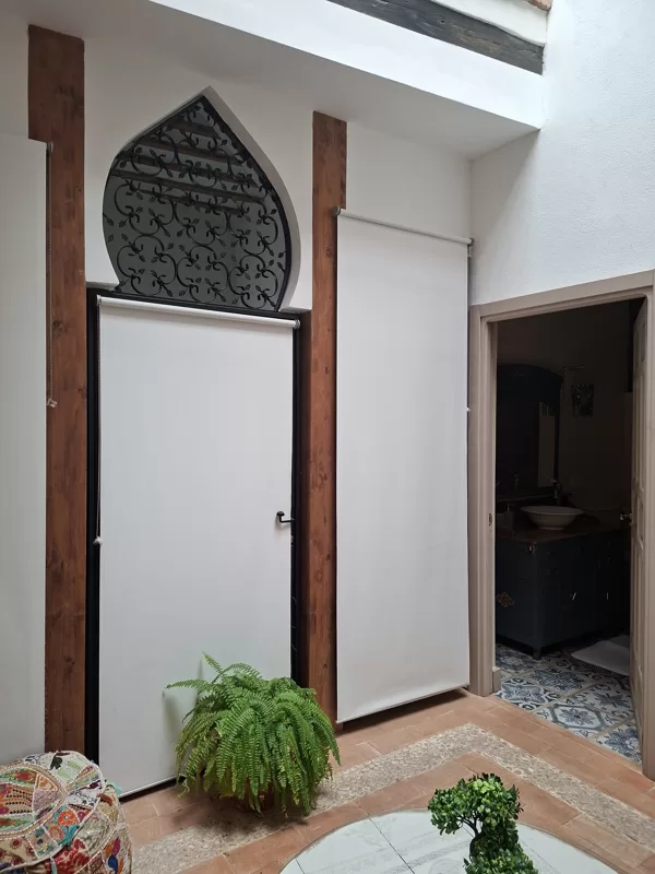 The small covered little courtyard